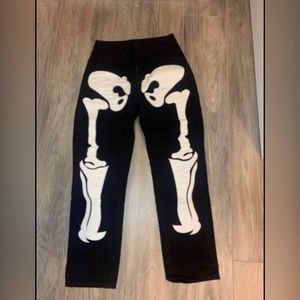 Skeleton pants